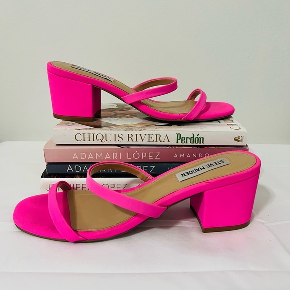 Steve Madden Shoes - STEVE MADDEN Womens Issy Mule Sandals‎ Heels  in Neon Pink Size 7M $90 Sold Out